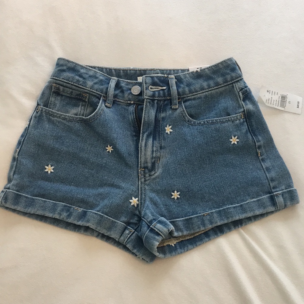 Pacsun Daisy Mom shorts *NWT*